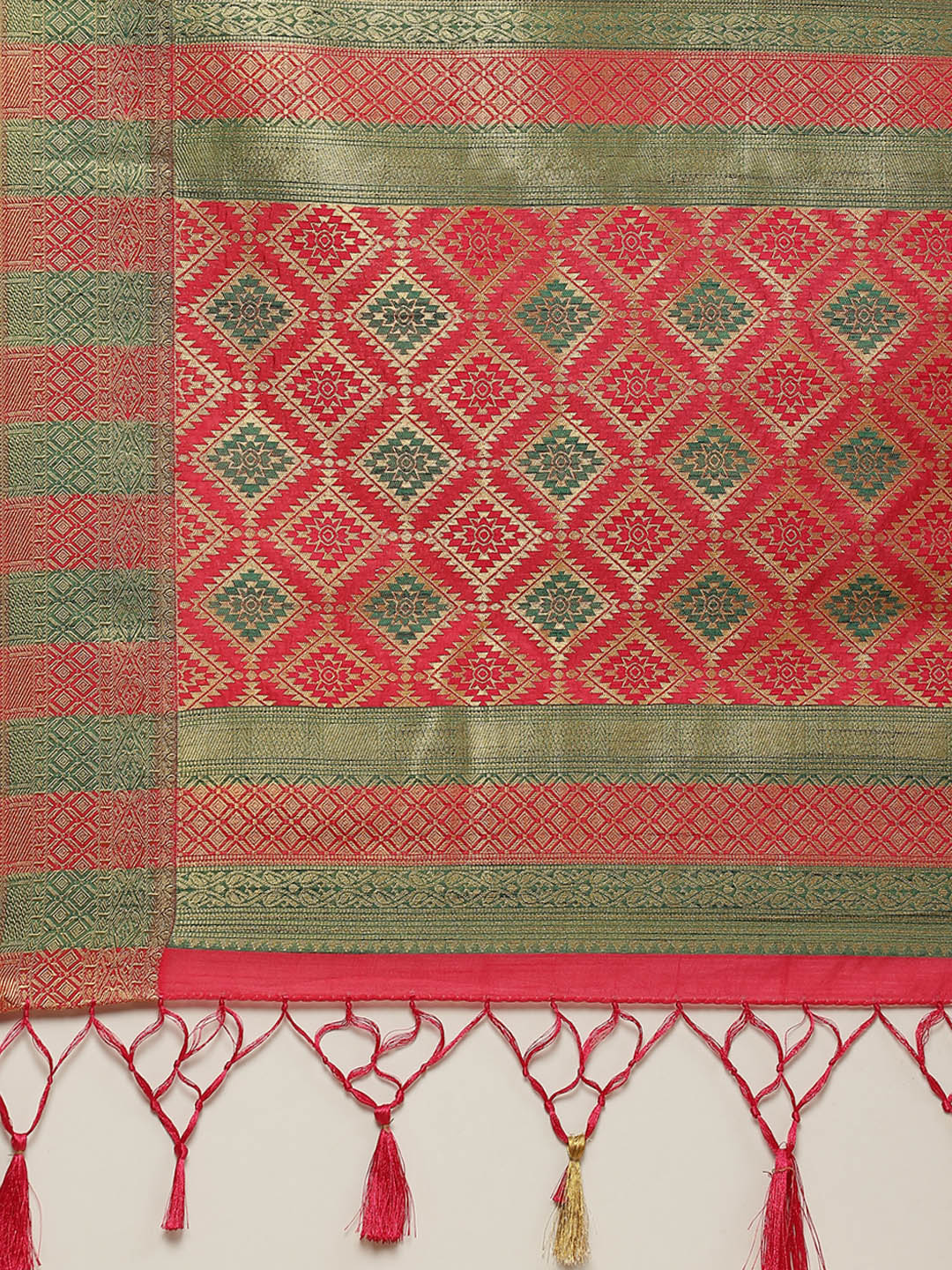 Plain Zari Border Handloom Woven Saree