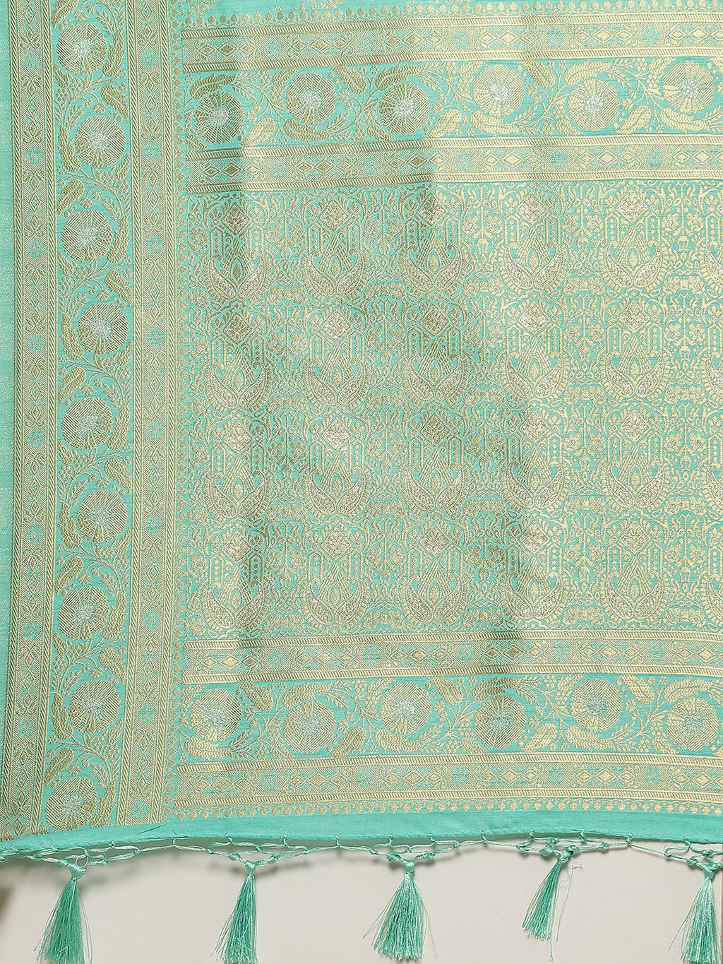 Zari Jaal Handloom Woven Saree