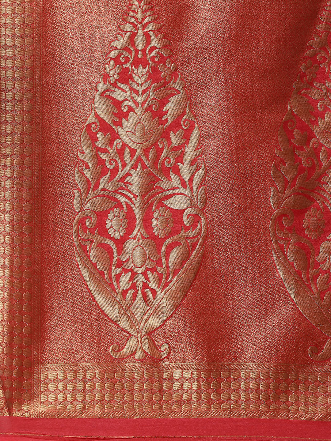 Zari Jaal Handloom Woven Saree