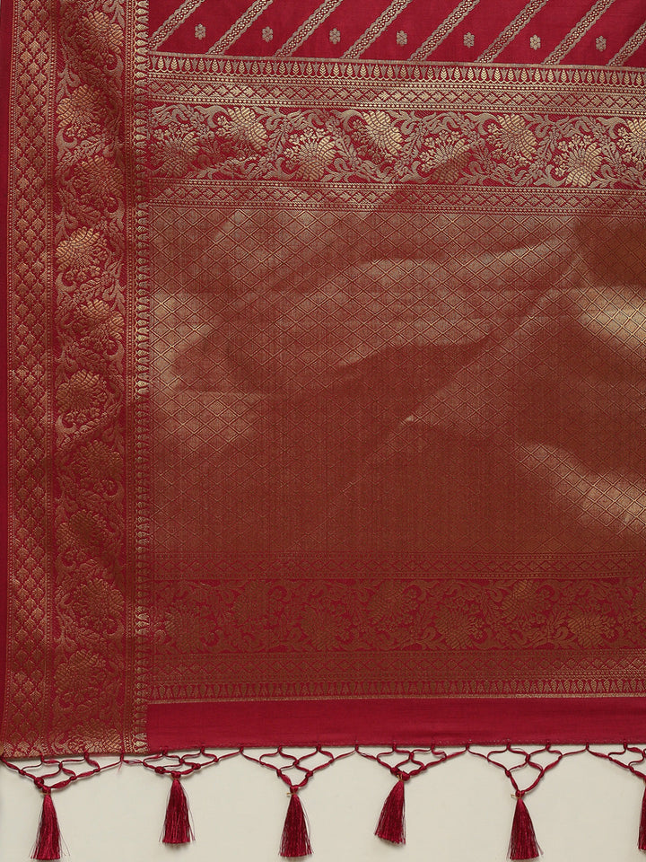 Zari Jaal Handloom Woven Saree