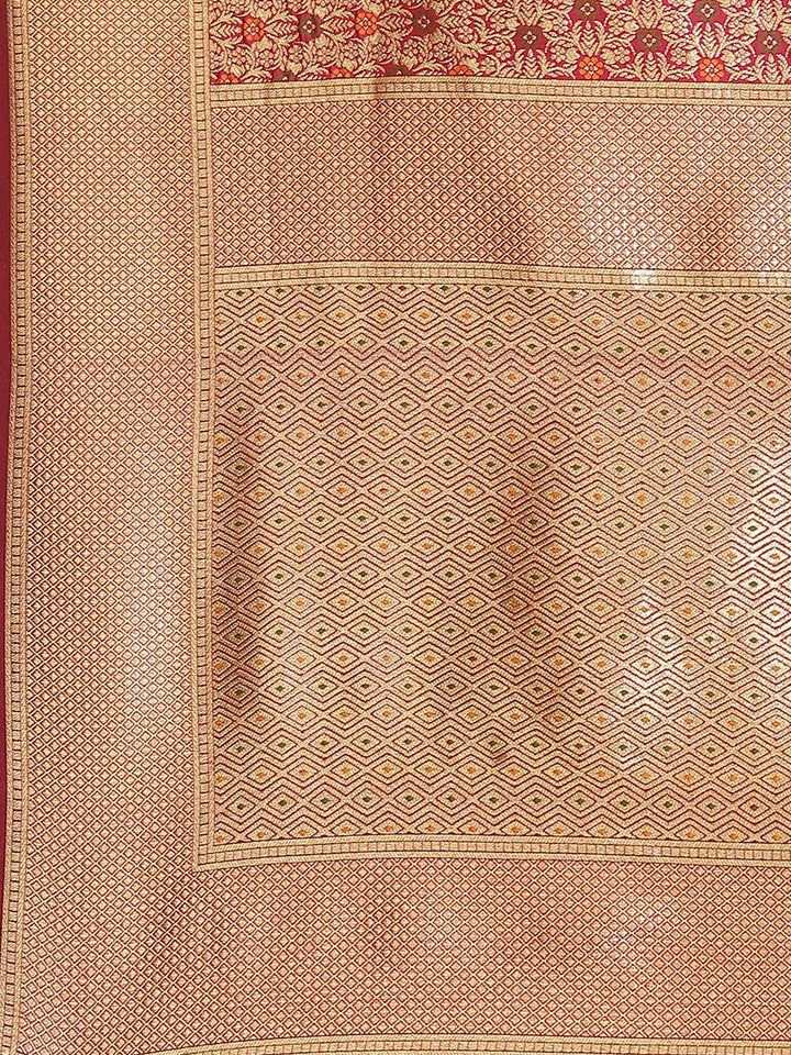 Banarasi Saree with Zari Border Booti