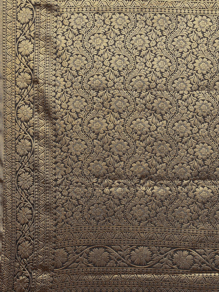 Zari Border Booti Art Handloom Woven Saree