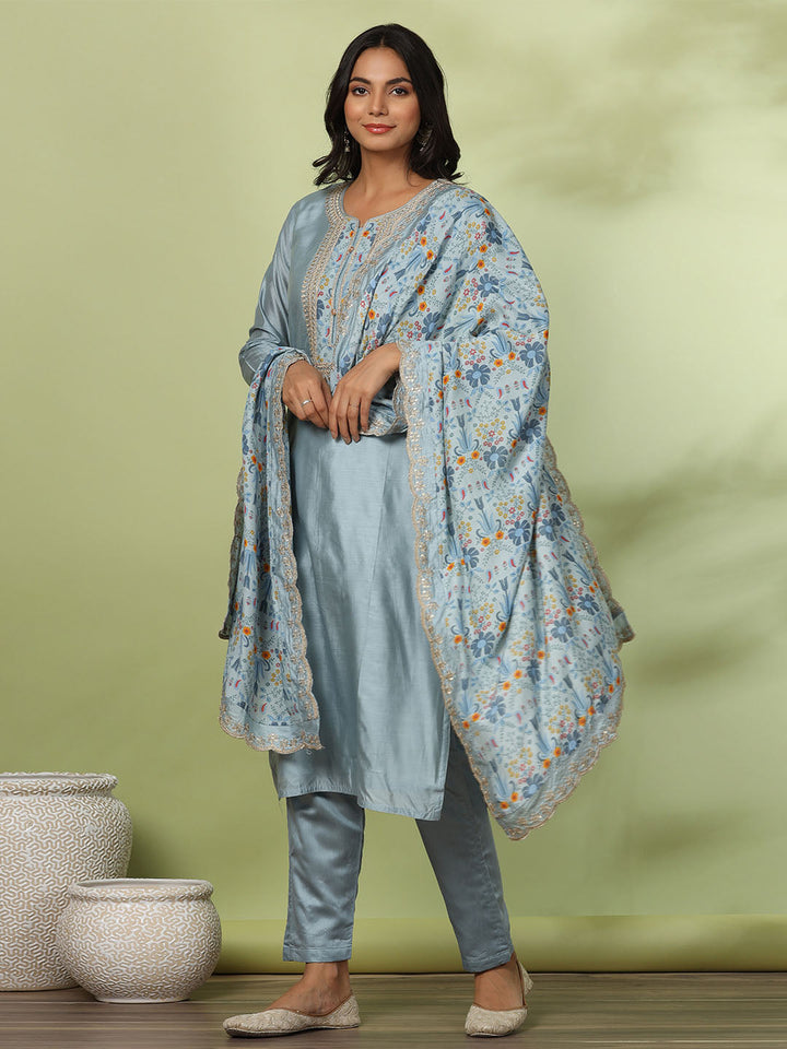 Neck Embroidered Chanderi Kurta With Pants &amp; Dupatta