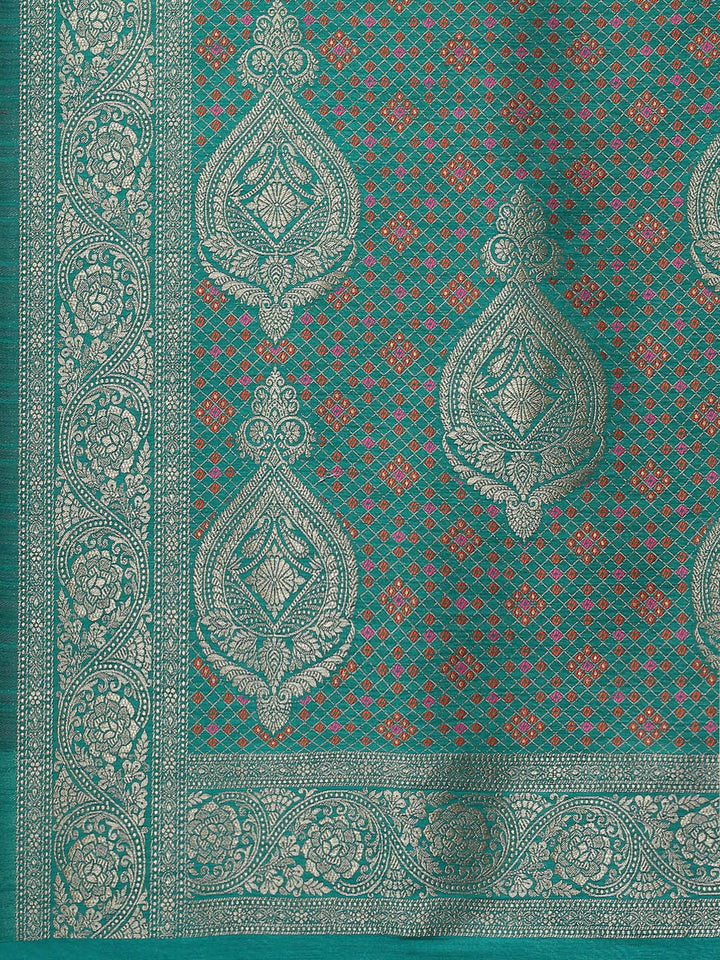 Zari Jaal Handloom Woven Saree