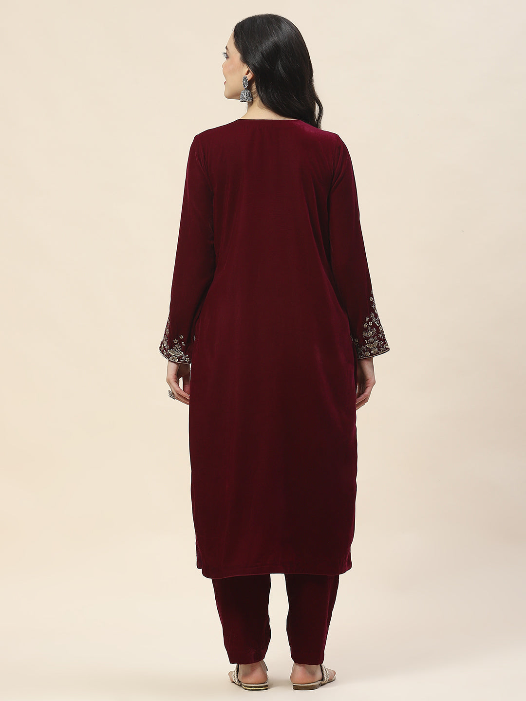 Neck Embroidered Velvet Kurta With Pants