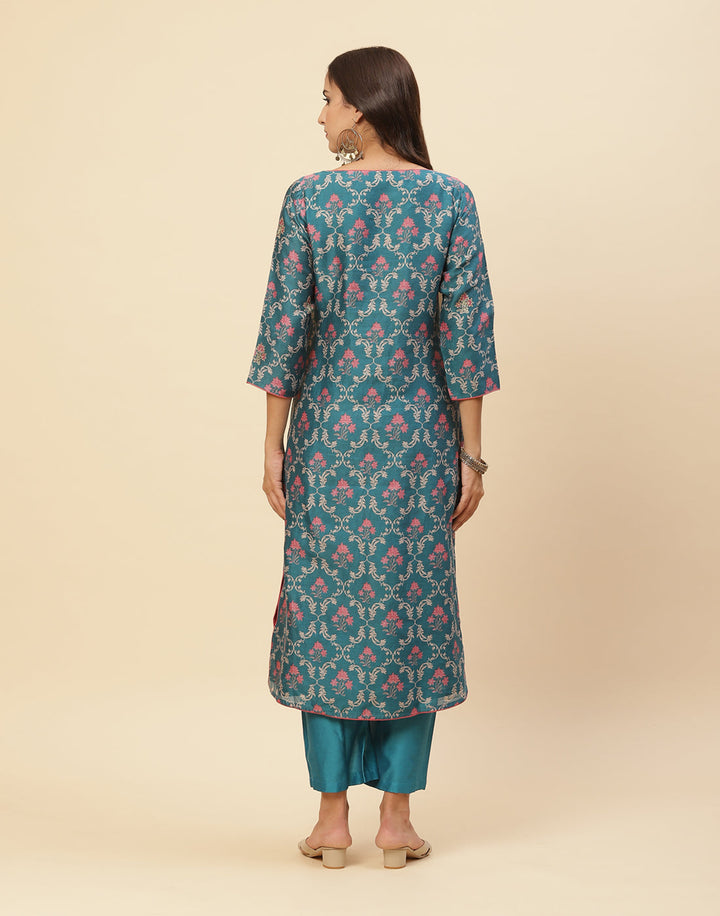 Zari Embroidered Chanderi Kurti With Pant