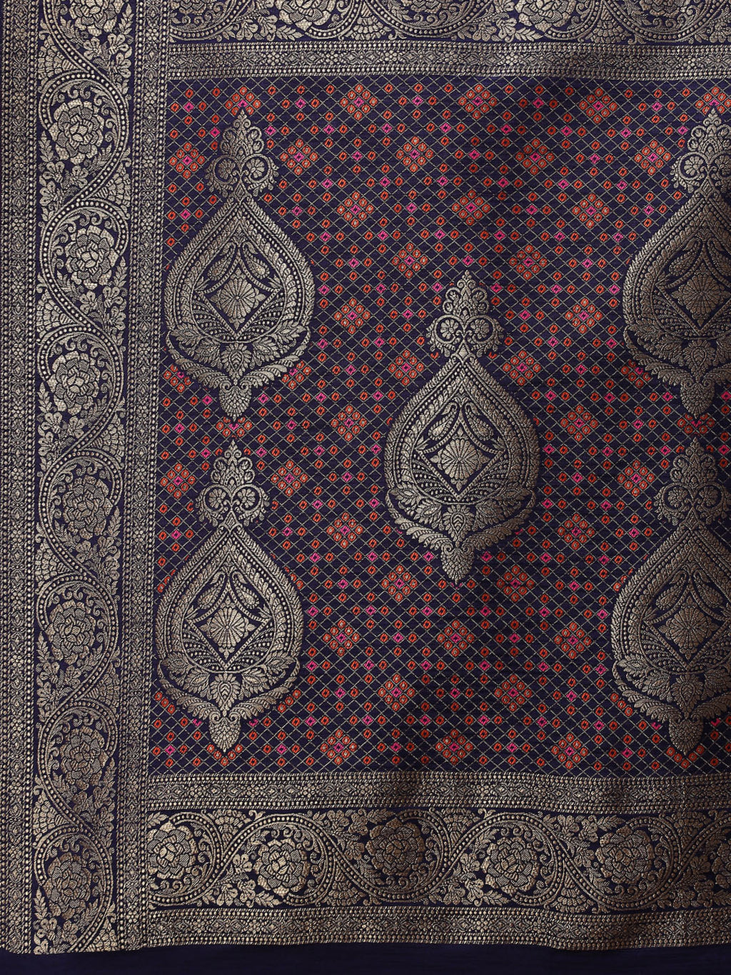 Zari Jaal Handloom Woven Saree