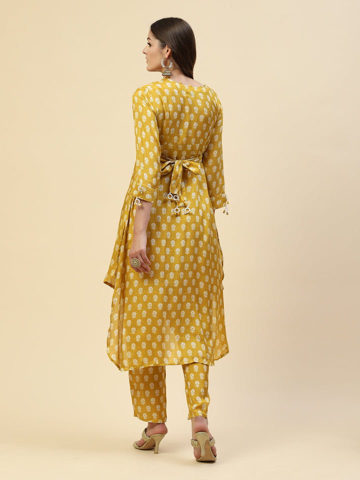Floral Printed Muslin Kurta With Pants