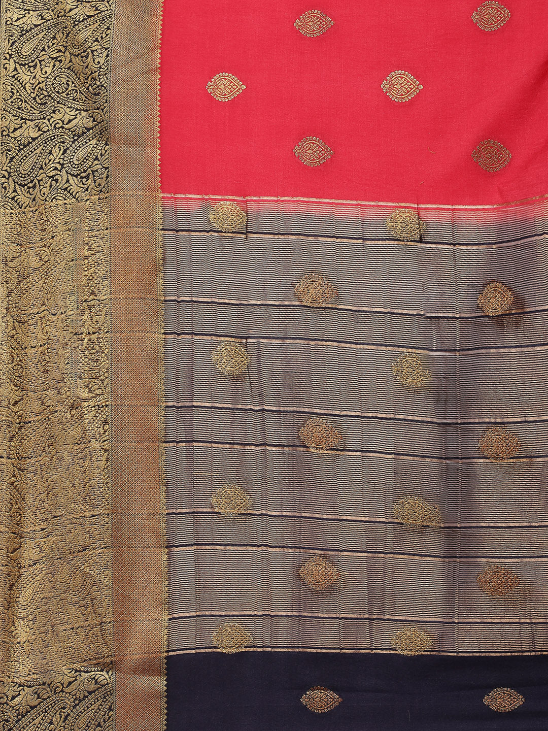 Zari Border Booti Art Handloom Woven Saree