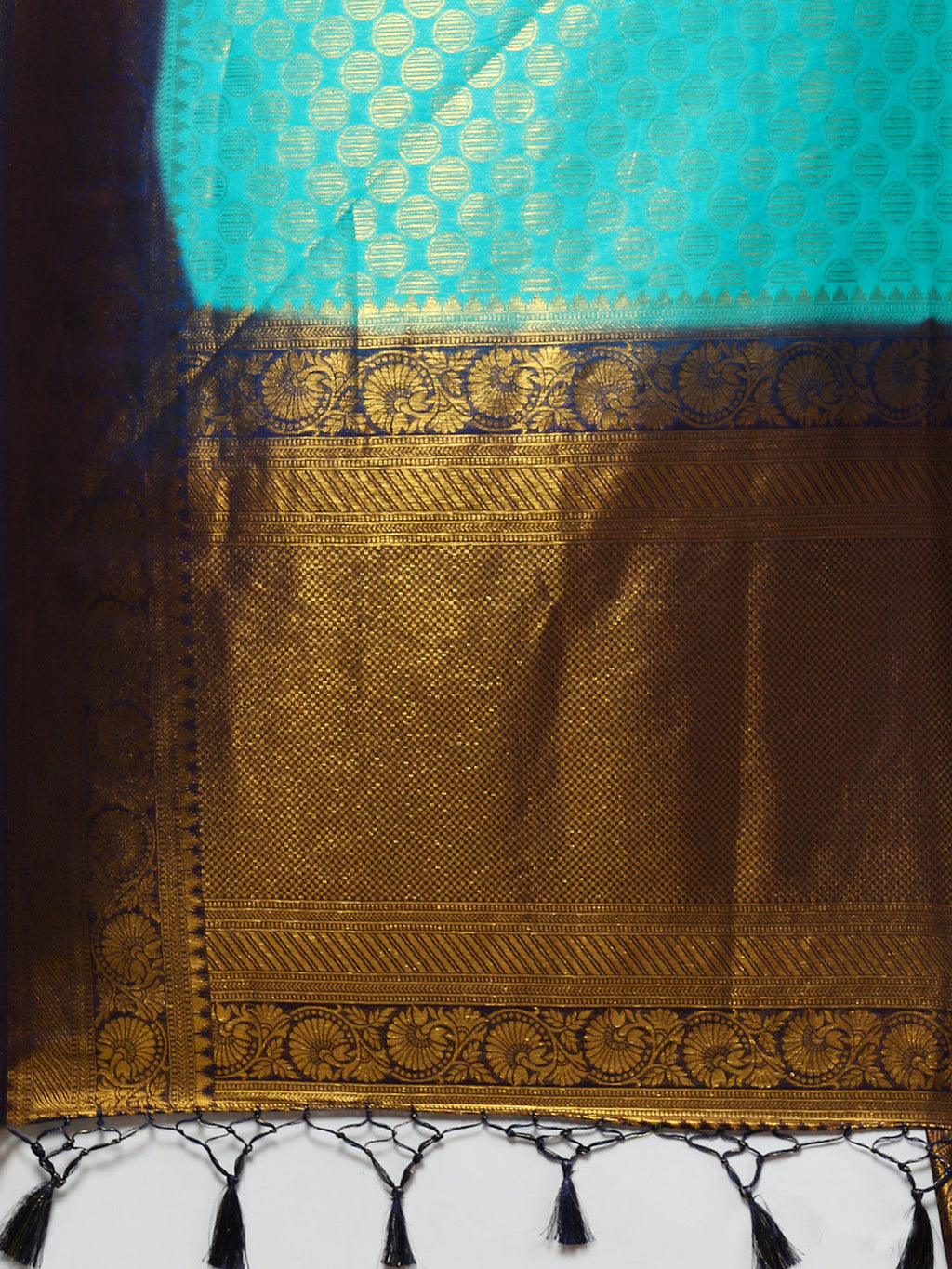 Zari Jaal Handloom Woven Saree