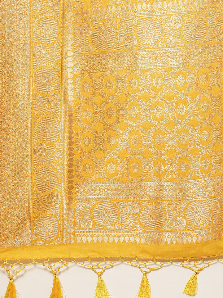 Bandhez Art Handloom Saree with Zari Border