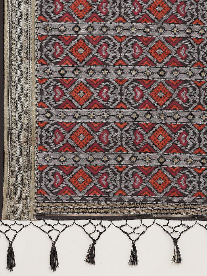 Zari Border Handloom Woven Saree