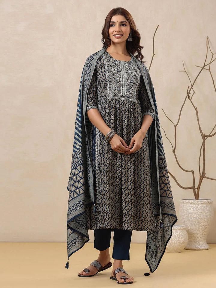 Neck Embroidered Muslin Kurta With Pants &amp; Dupatta
