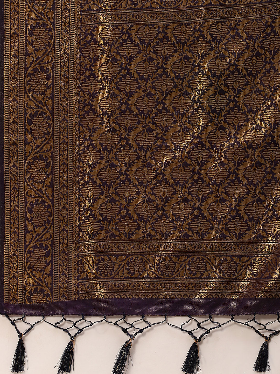 Zari Jaal Handloom Woven Saree
