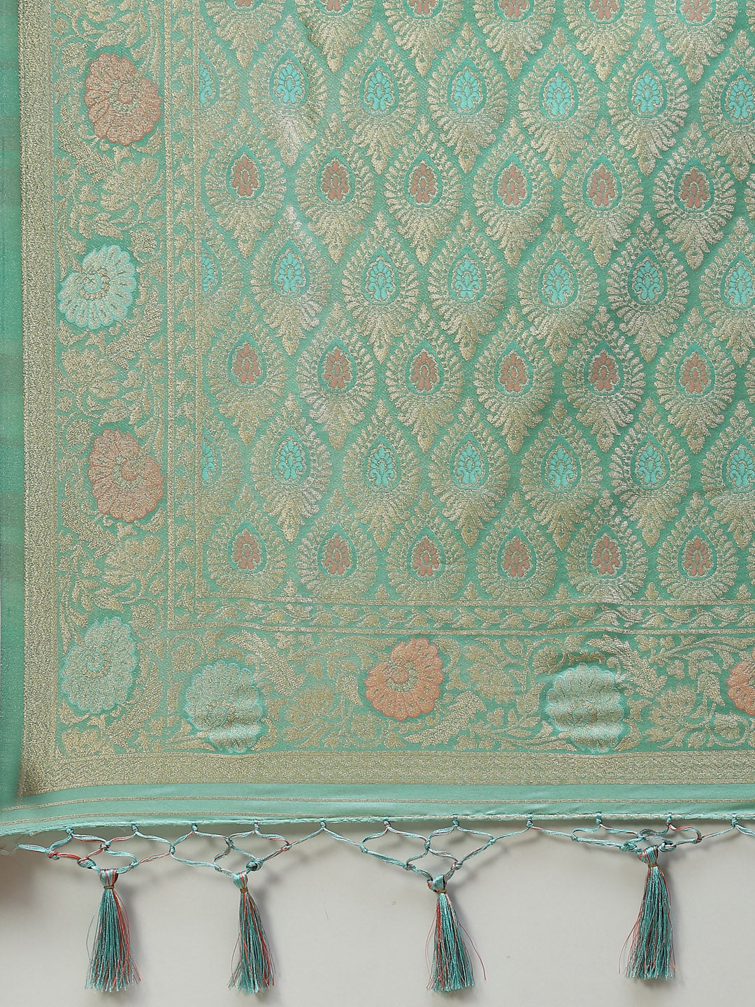 Zari Jaal Handloom Woven Saree