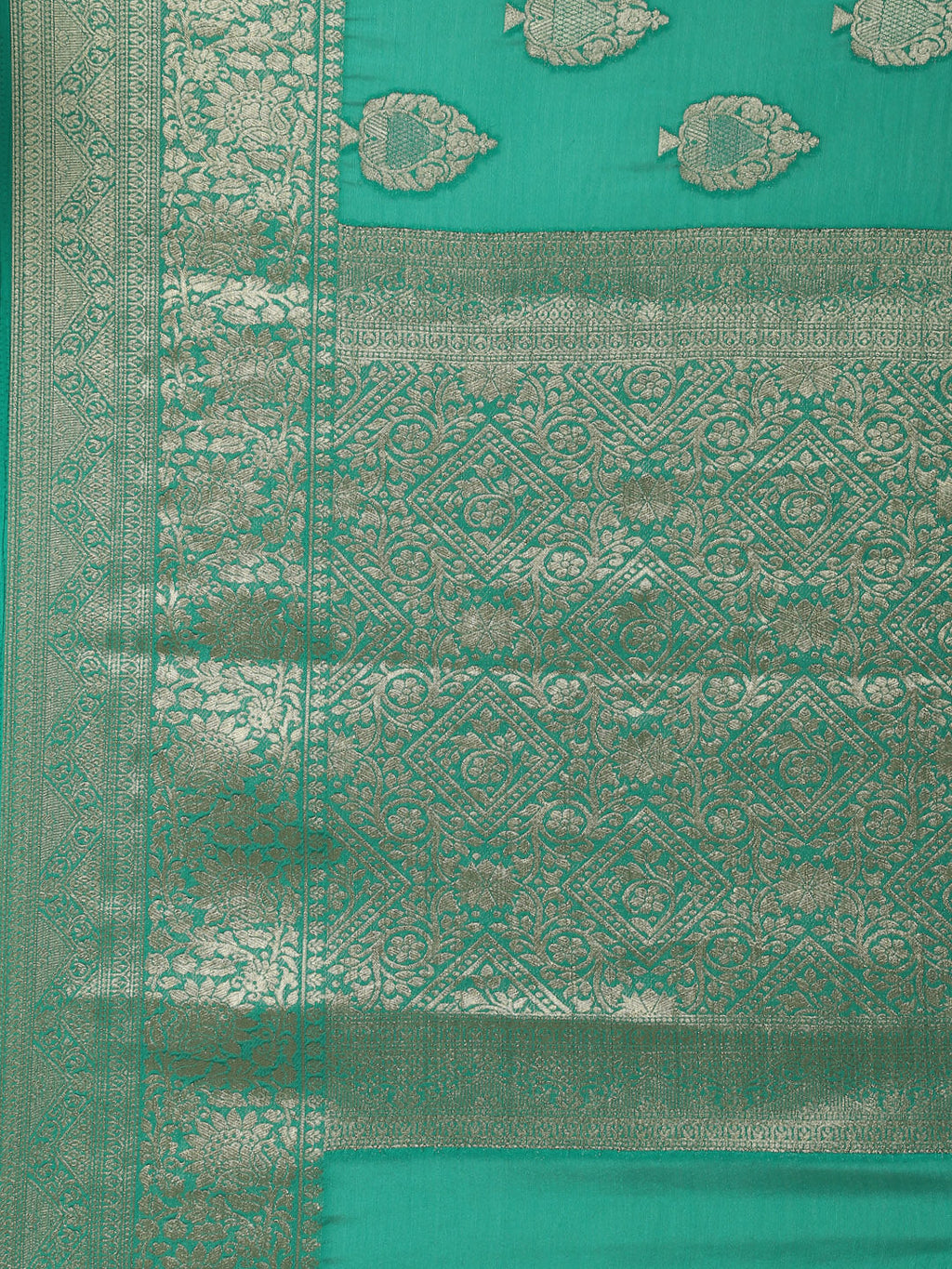 Zari Booti Crepe Plain Saree