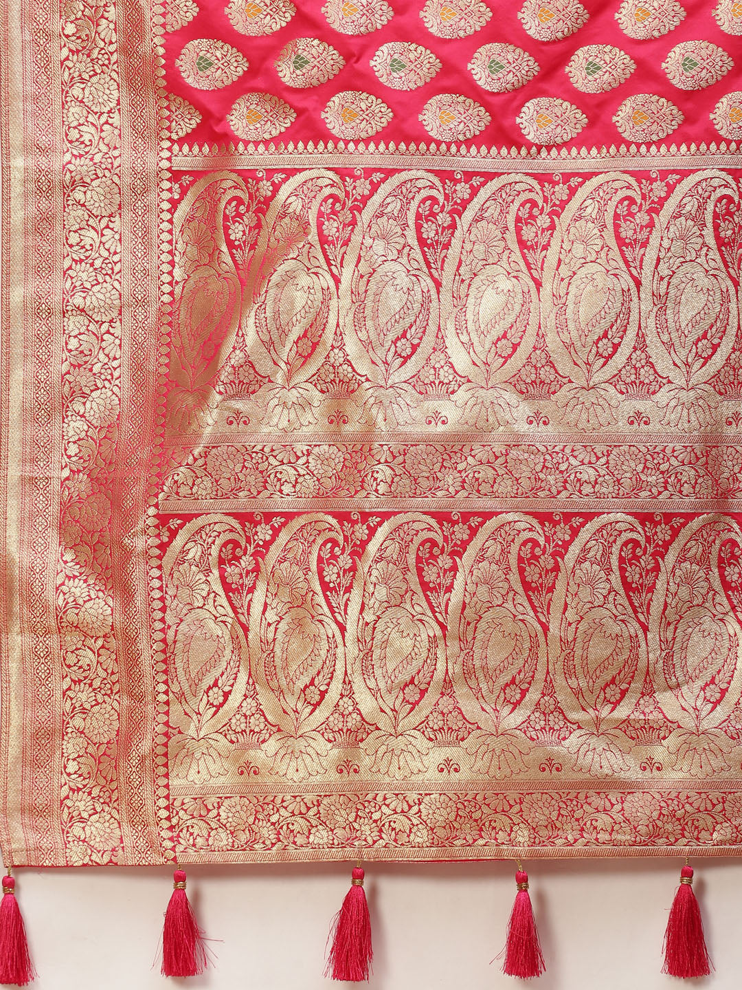 Zari Border Booti Handloom Woven Saree
