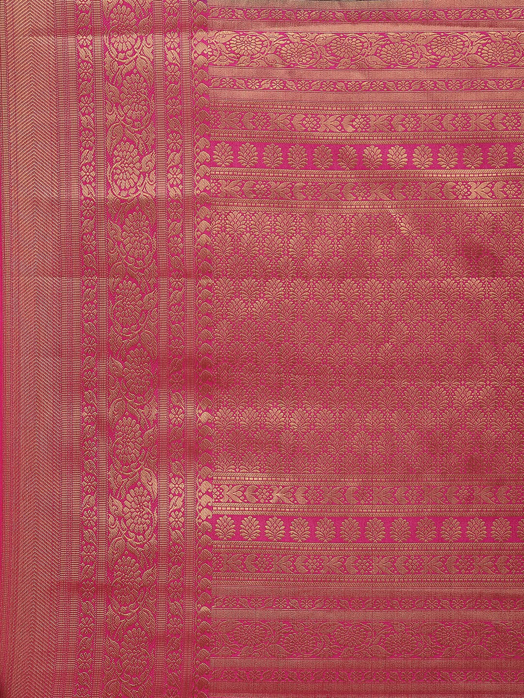 Zari Border Booti Work Art Handloom Woven Saree