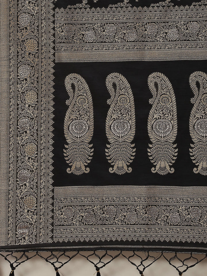 Zari Jaal Handloom Woven Saree
