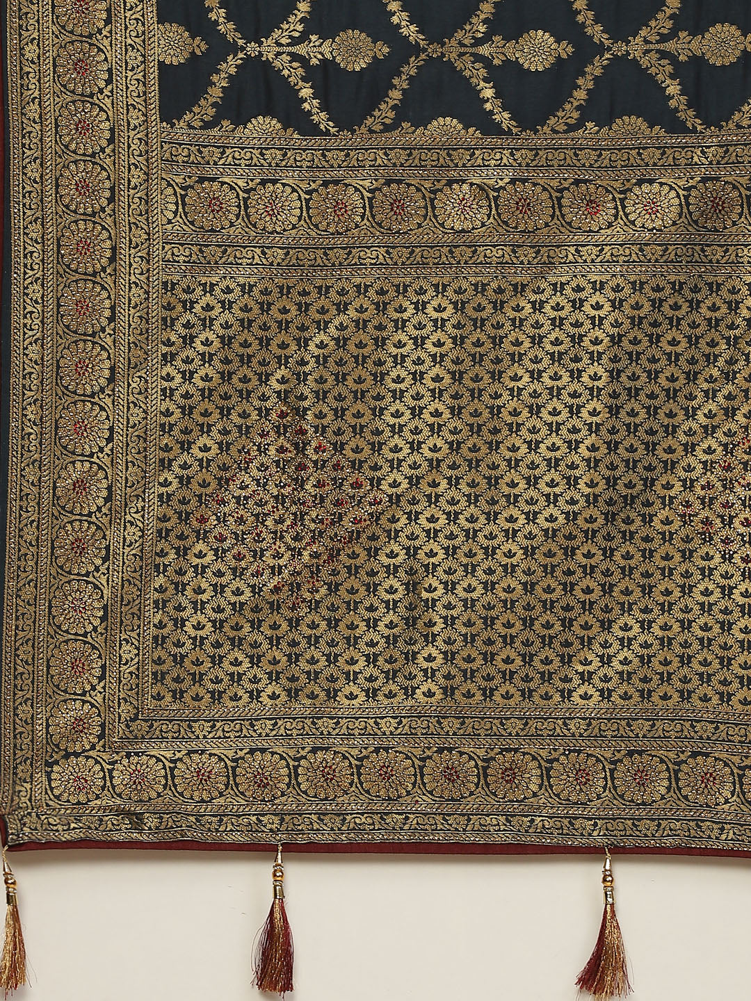 Resham Jaal Embroidered Banarasi Saree