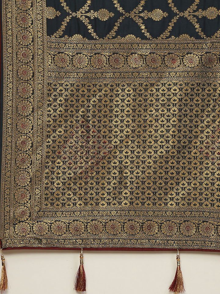 Resham Jaal Embroidered Banarasi Saree