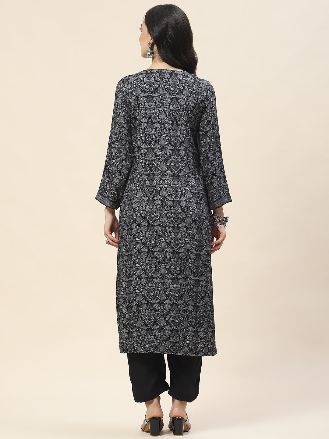 Printed Pashmina Kurta With Pants