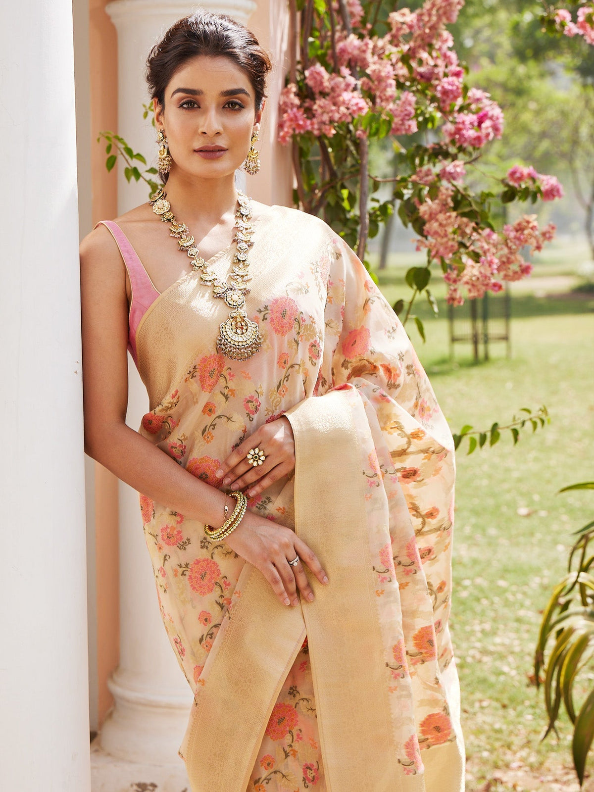 Floral Zari Zaal Organza Woven Saree