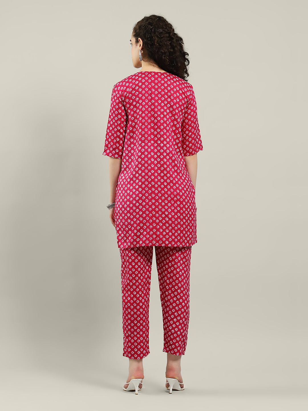 Printed Cotton Blend Kurta &amp; Pants