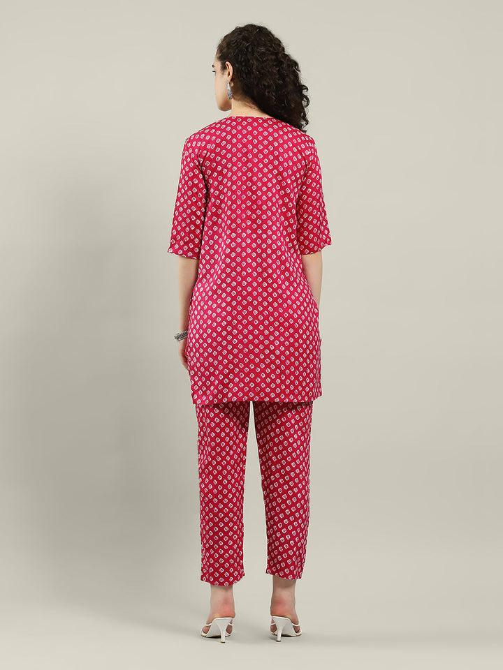 Printed Cotton Blend Kurta &amp; Pants
