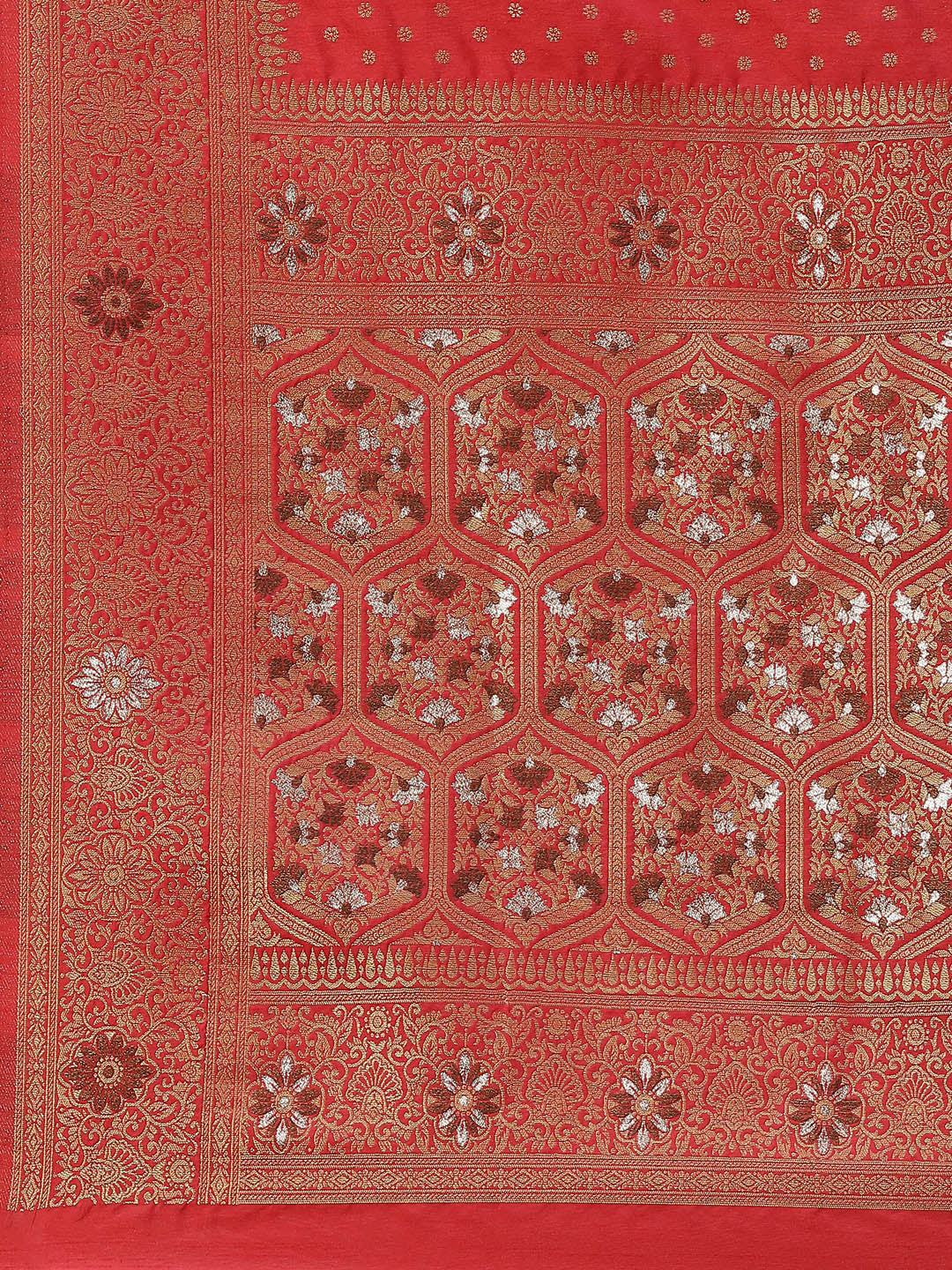 Zari Booti Handloom Woven Saree