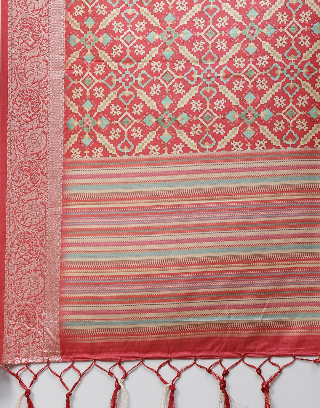Beautiful Patola Printed  Art Handloom Saree
