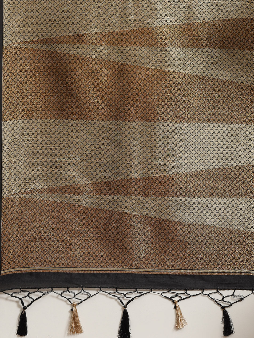 Art Handloom Plain Zari Border Woven Saree