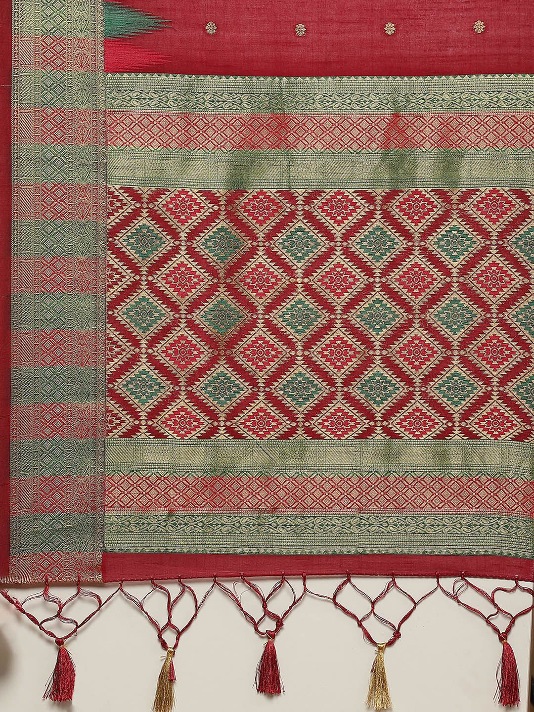 Plain Zari Border Handloom Woven Saree