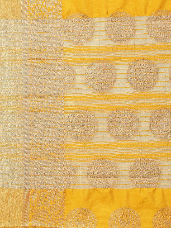 Zari Border Booti Art Handloom Woven Saree