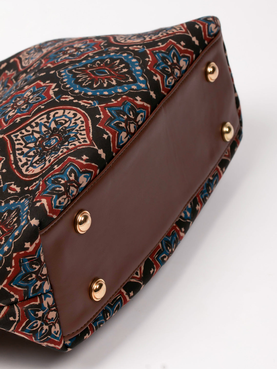 Elegant Multi Color Handbag And Purse Set