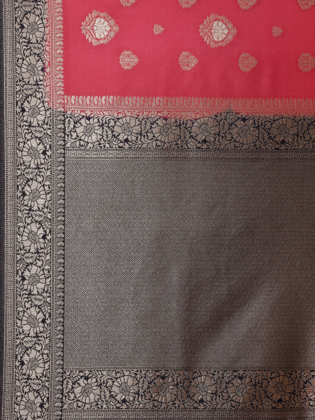 Zari Border Booti Handloom Woven Saree
