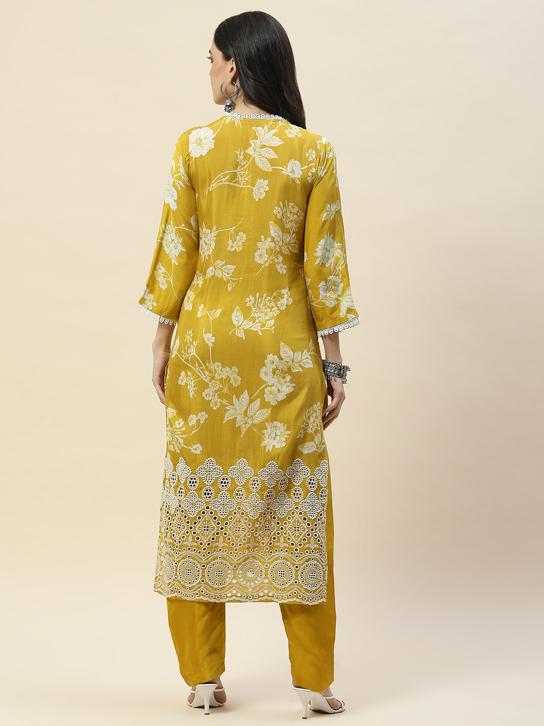 Printed &amp; Embroidered Muslin Kurta With Pants