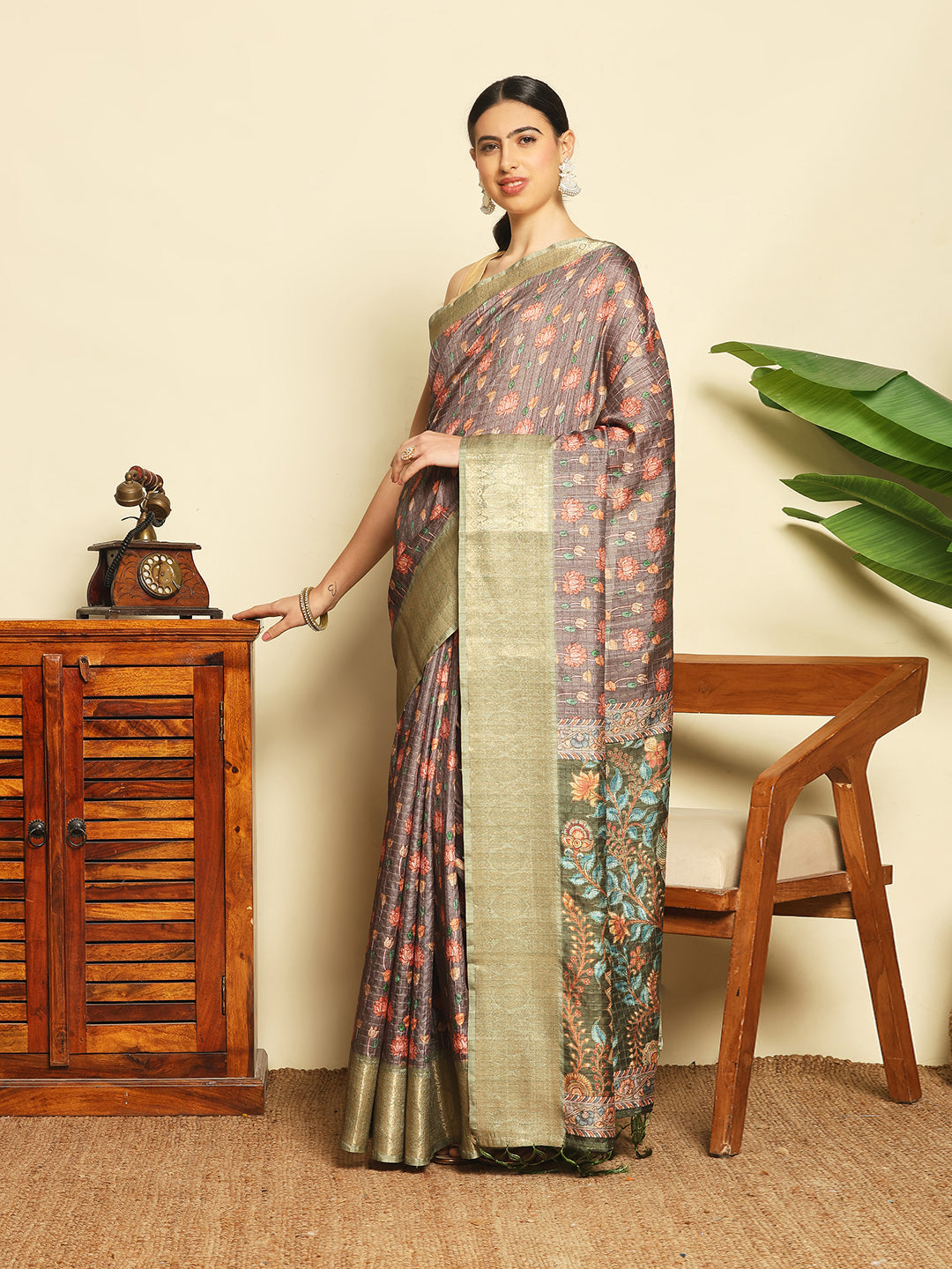 Digital Floral Printed Tussar Saree