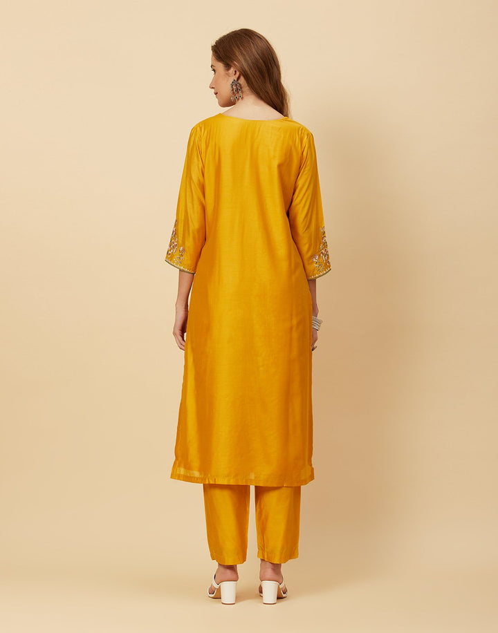 Embroidered Chanderi Kurti With Pant