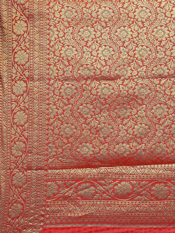Zari Border Booti Art Handloom Woven Saree