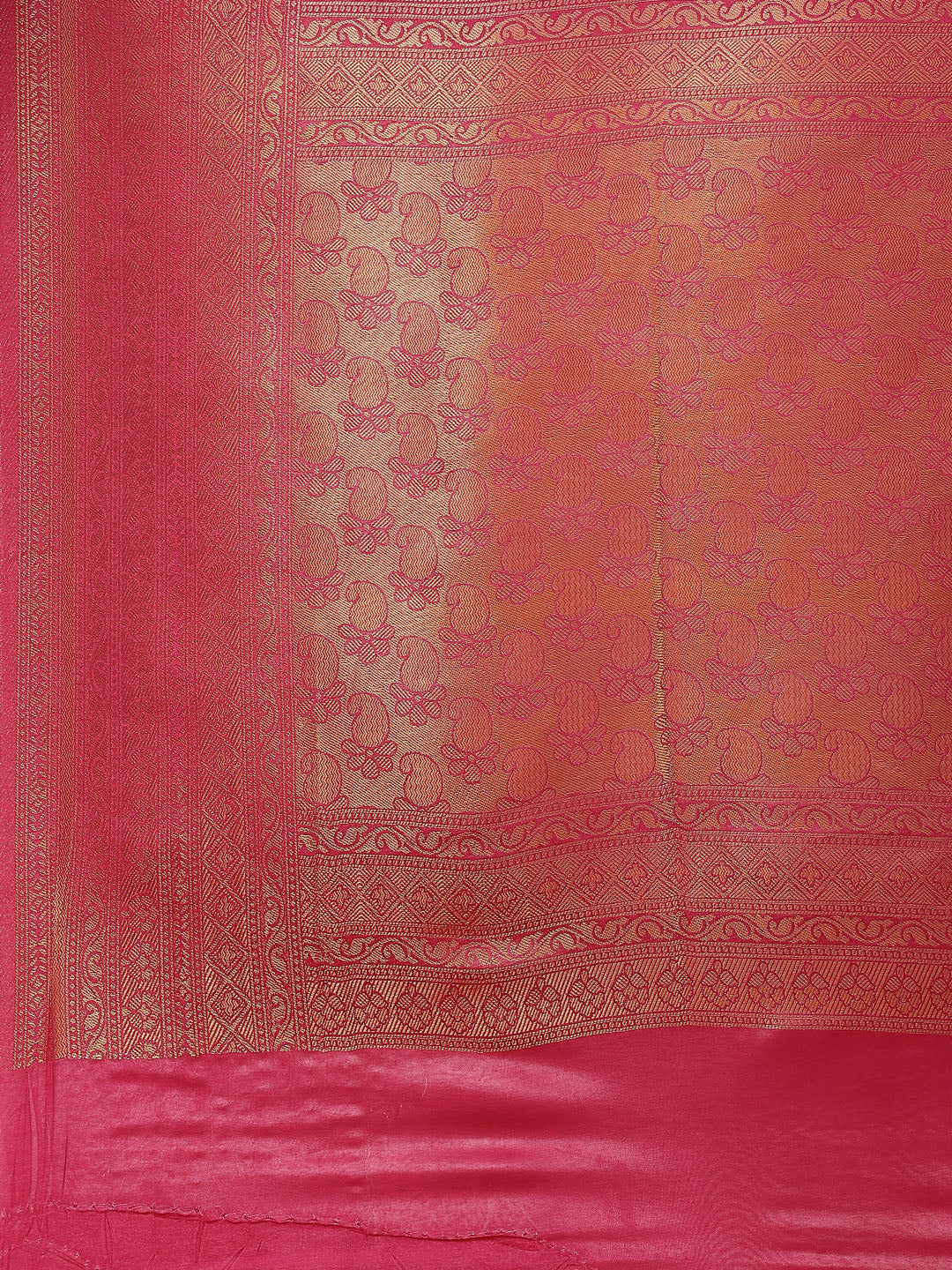 Zari Jaal Handloom Woven Saree