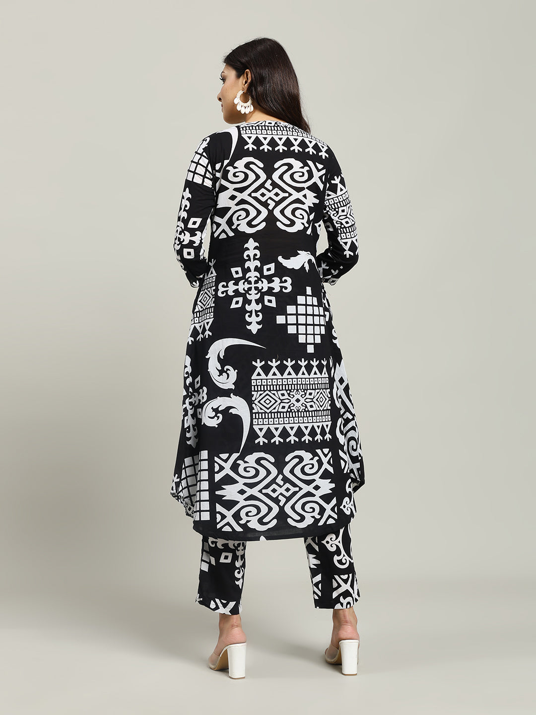 Printed Cotton Blend Kurta With Pants