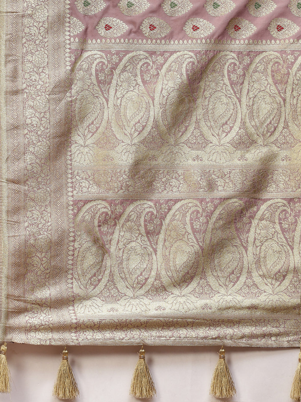 Zari Border Booti Handloom Woven Saree