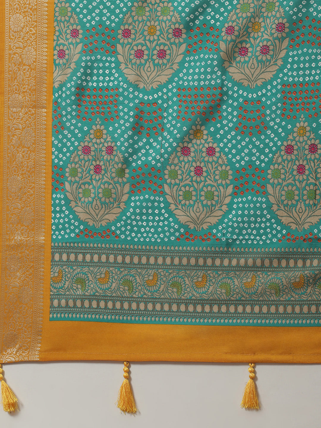 Zari Border Printed Handloom Saree