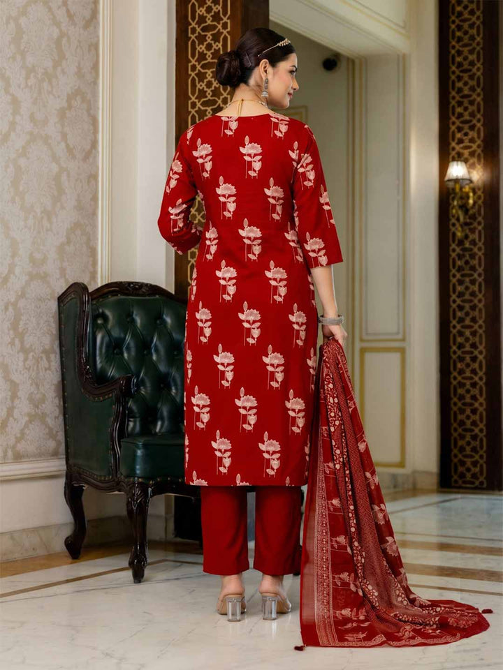 Red Cotton Blend Printed Straight Suit Set