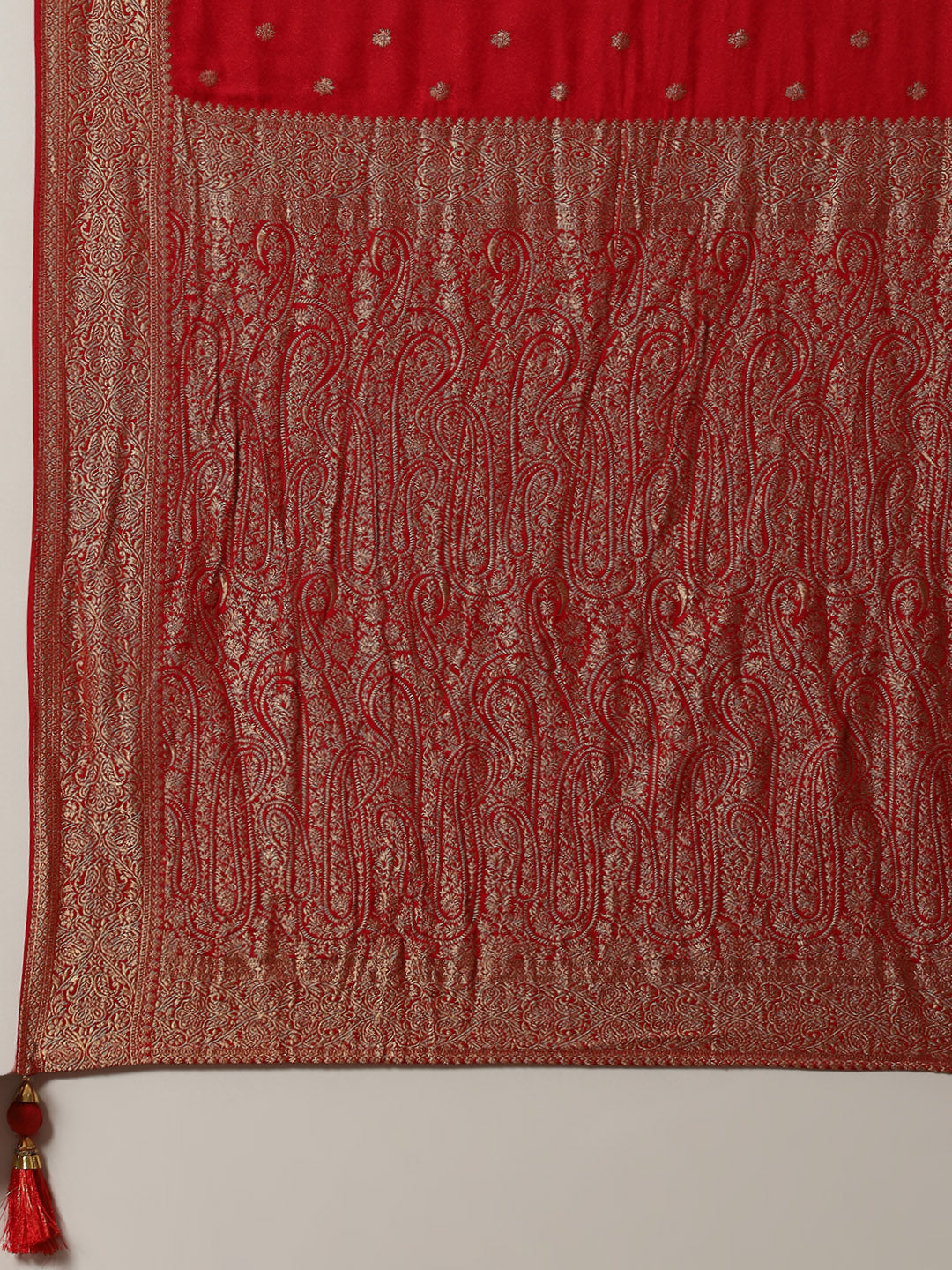 Zari Booti Crepe Plain Saree