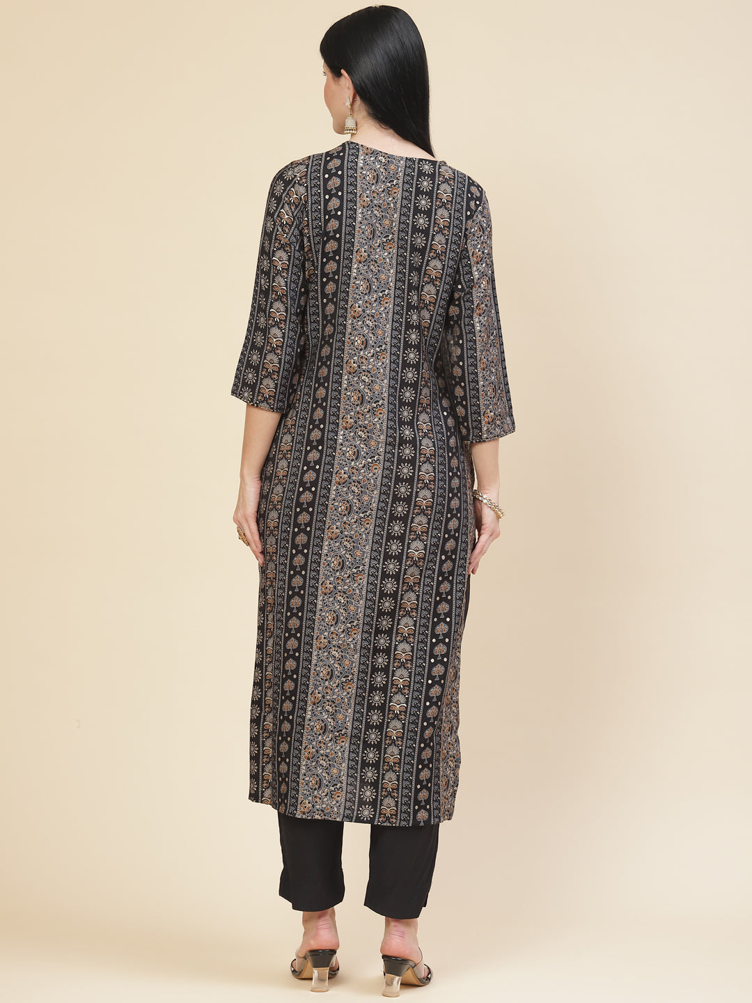 Neck Embroidered &amp; Printed Muslin Kurta With Pants