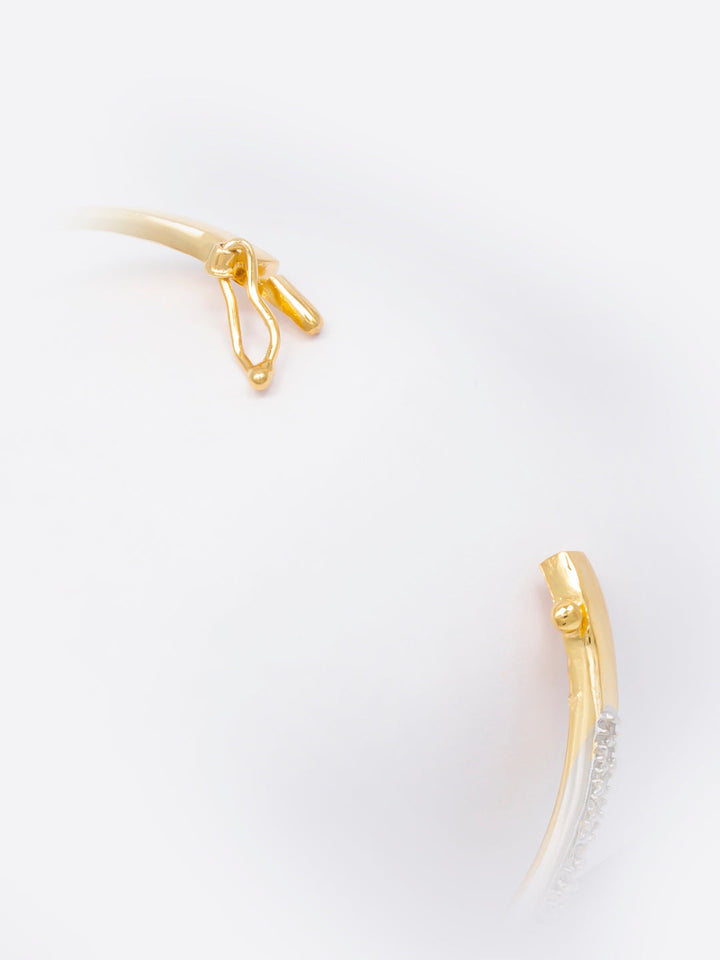 BRACELET (JEWELRY)