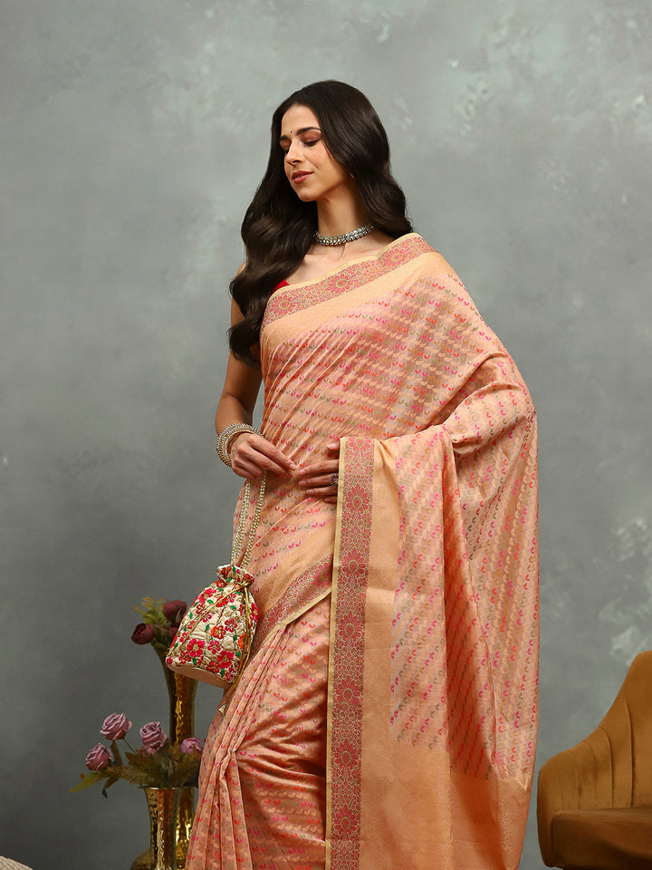 Resham Woven Design Cotton Blend Woven Saree