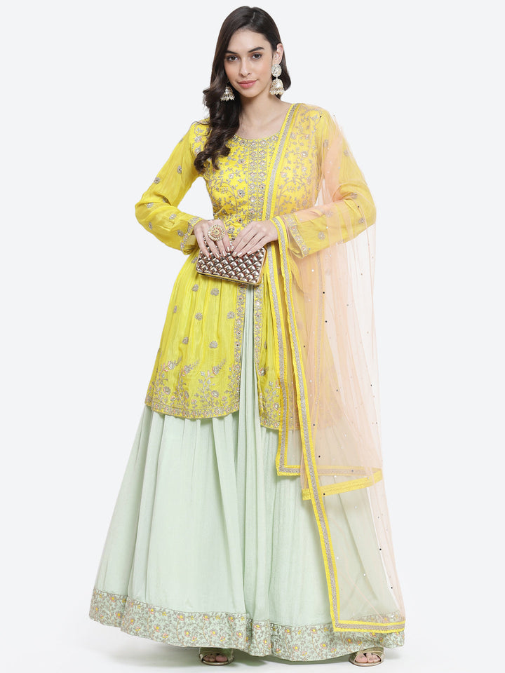 LAACHA (READYMADES)